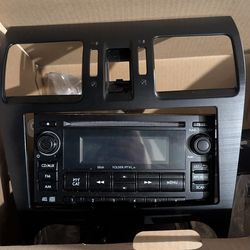 2013 Subaru Impreza head unit with bezel