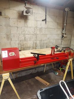 Red Wood Lathe with Tool Rest and Tailstock