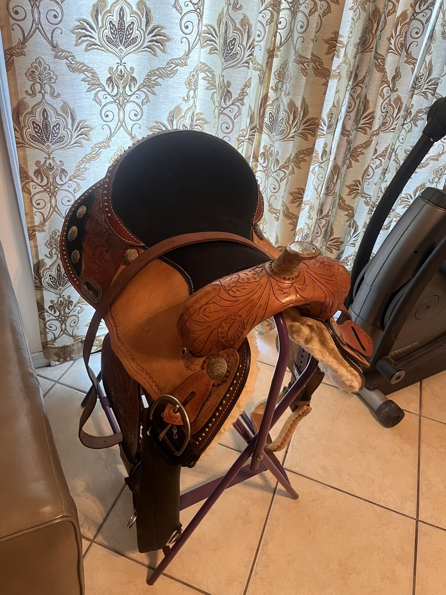 16in Western Horse Saddle