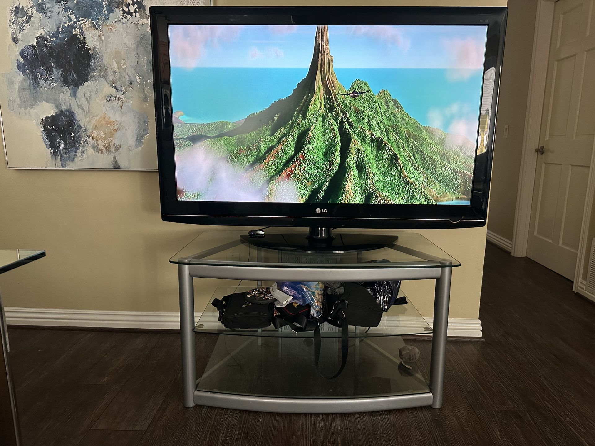 Lg 52”