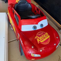 Lightning McQueen Ride On Car