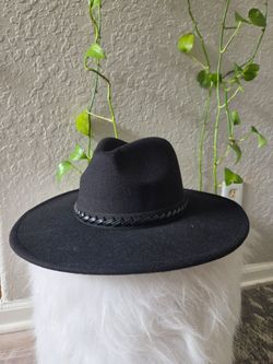 Time And Tru Women's Black Fedora Hat