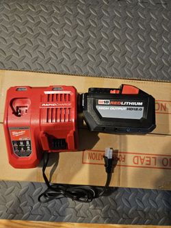 Milwaukee M18 Battery With Rapid Charger 12.0