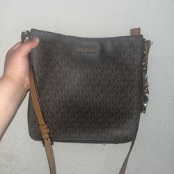 Michael Kors Crossbody Bag