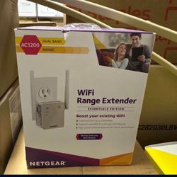 NETGEAR WiFi Range Extender (Renewed)