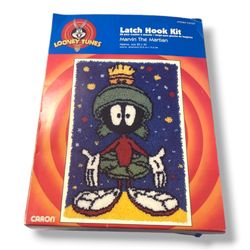 Looney Tunes Marvin the Martian Latch Hook Kit LT0107 Caron 20 x 30