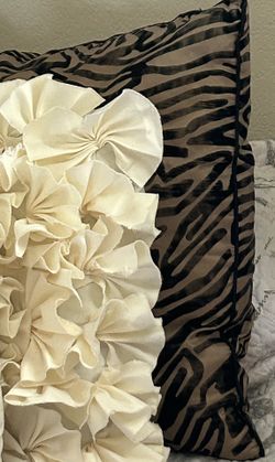 Pillows for the Sofa 