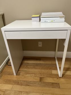 White Desk Or Vanity Table