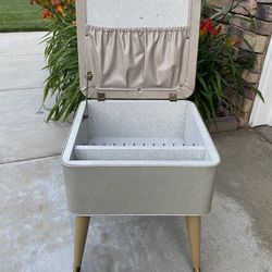 VINTAGE MID CENTURY MODERN SEWING STOOL OTTOMAN / VANITY BENCH WITH STORAGE COMPARTMENT 15”x15”x18”H