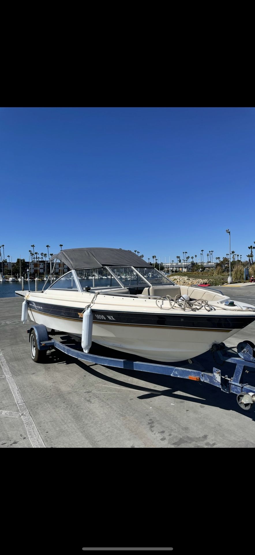 FOR SALE 1996 Bayliner with Trailer