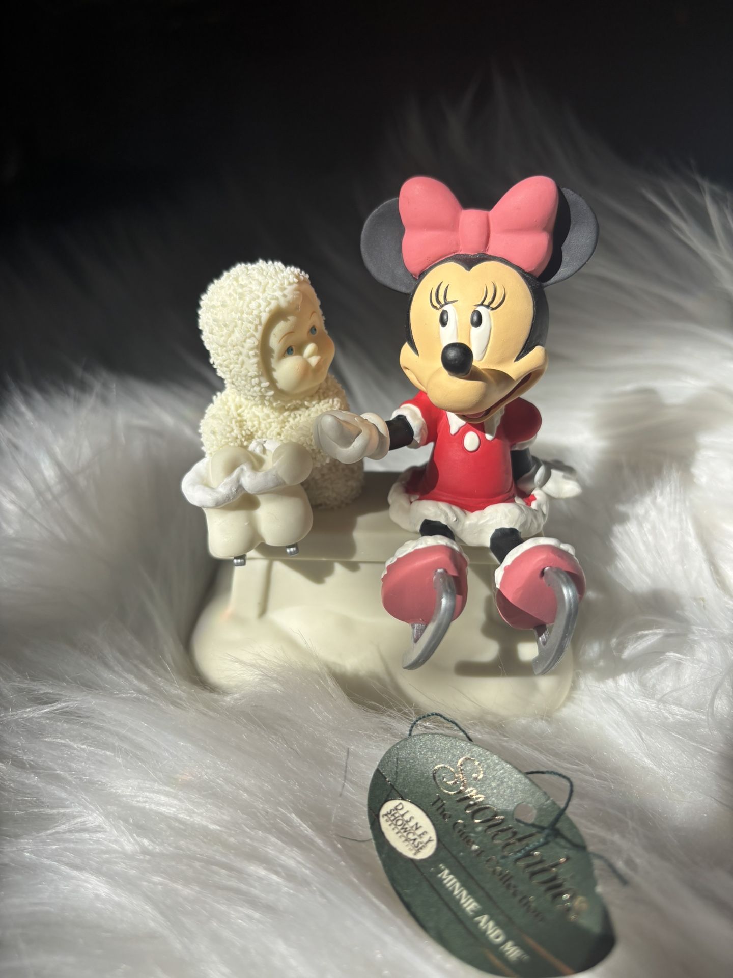 Dept 56 Disney Minnie Mouse and Me Ice Skating #69992
