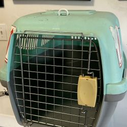 Small Dog and Cat Kennel Travel Carrier
