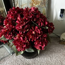 Flower arrangements 