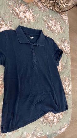 Gently used Old Navy woman’s polo shirt blue size medium    $5  Granada hills