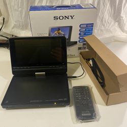 Sony Portable DVD Player DVP-FX810 w/ Battery Pack, Av And Power Cable