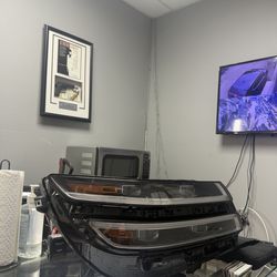 GENESIS GV80 SUV ORIGINAL OEM RIGHT PASSENGER HEADLIGHT COMPLETE ASSEMBLY GOOD CONDITION 2021-2024