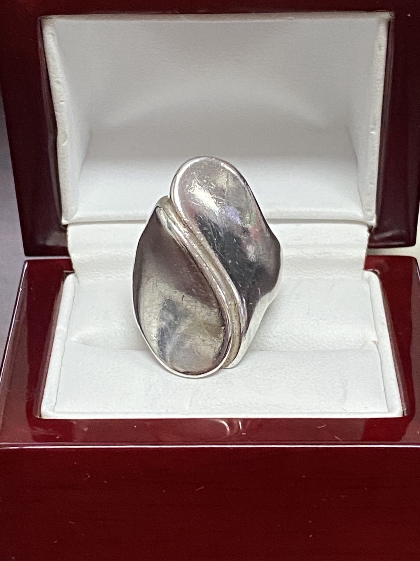 Sterling Silver Ring Size 6 Weight 9.5g $45
