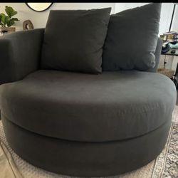 Pottery Barn - Balboa 51" Grand Swivel Chair - LIKE NEW