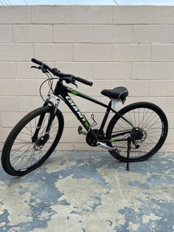 2013 Giant Roam Bikes - set of 2