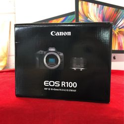 Canon EOS R100 Mirrorless with 18-45mm Lens