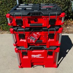 Milwaukee Packout Rolling Tool Box 