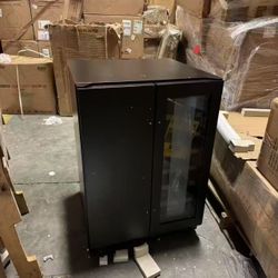 🔥ON SALE🔥BEVERAGE Fridge $270