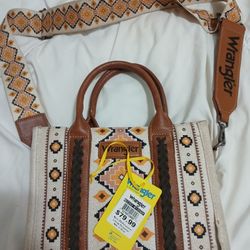 Wrangler Purse 15