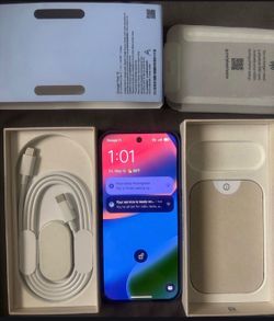PIXEL 10 - unlocked and brand new