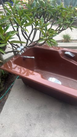 Kohler Bath Tub almost new never been used