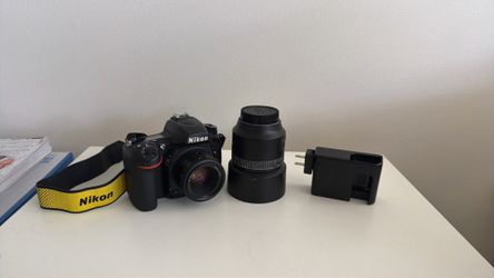 Nikon D750 w charger & 2 lenses