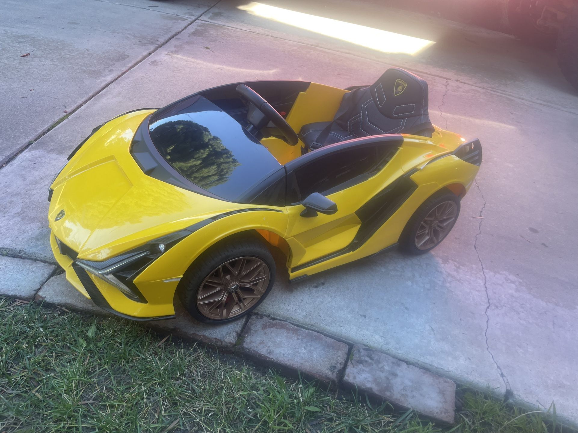 Kids Ride On Car Lamborghini with Parent Remote Control