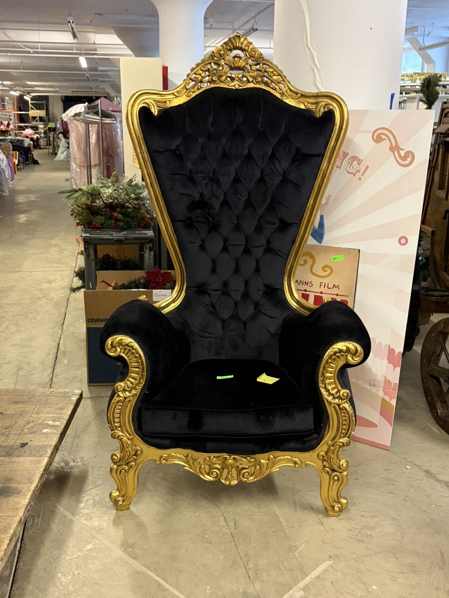 Black And Gold Throne Chair