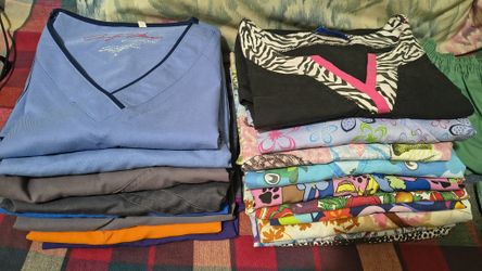 Scrub Nurse... Size Medium and large... Take all for $5 Dollars