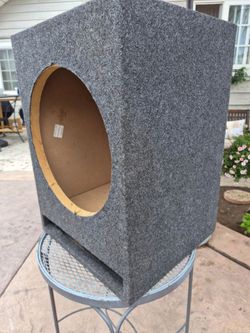 Speaker box
