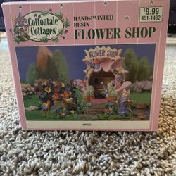 Cottontale Cottages Vintage Easter Village Piece Flower Shop