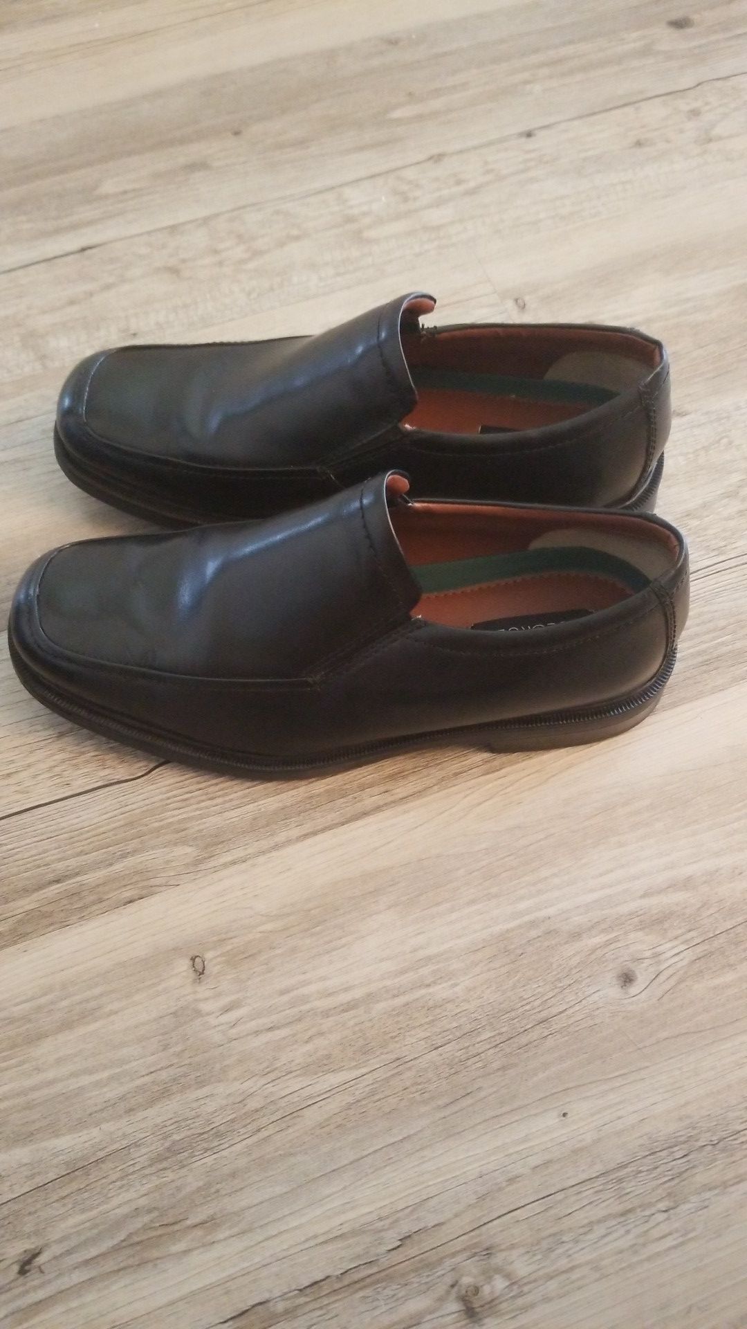 Mens shoes never used size 11