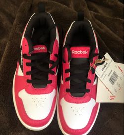 New Girls Reebok shoes 1Y