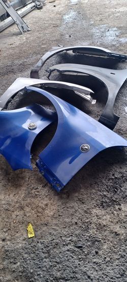 Fender Orijinales Nissan Z  Nissan Cup 2011 L Chysler  R Honda Civic 2001  R  Todas Las Partes Estan estado Para Usarse  