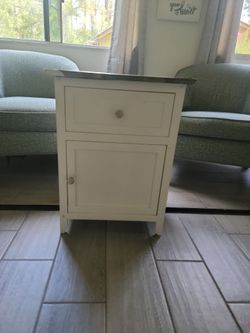 Night stand table