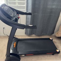 New THE RUN Folding Treadmill – Compact Home Gym, Easy Storage
