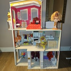 Rainbowhigh House And Barbies