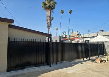 Full Privacy Iron Fence