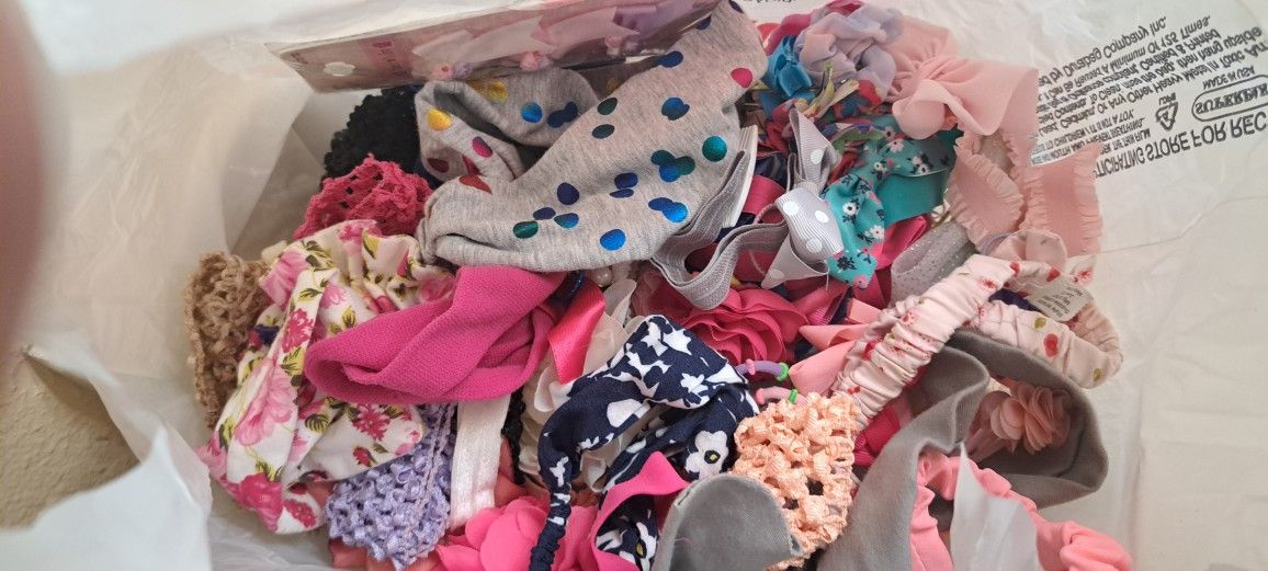 Hair Bows And Clips