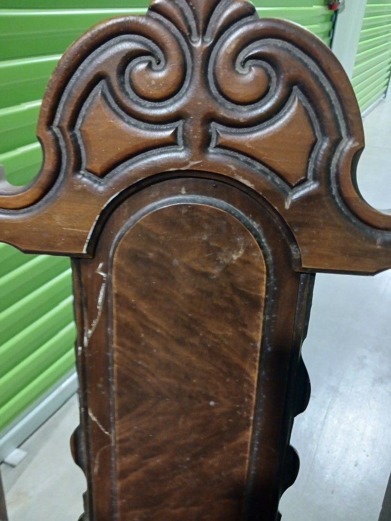 6 -Jacobean Style Spanish Colonial Chairs
Great Project Chairs!