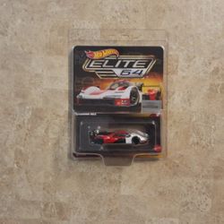 Diecast Hot Wheels Elite 64 Porsche 963