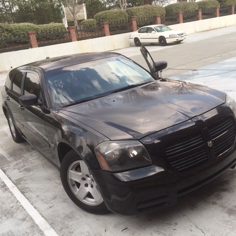 2005 Dodge magnum