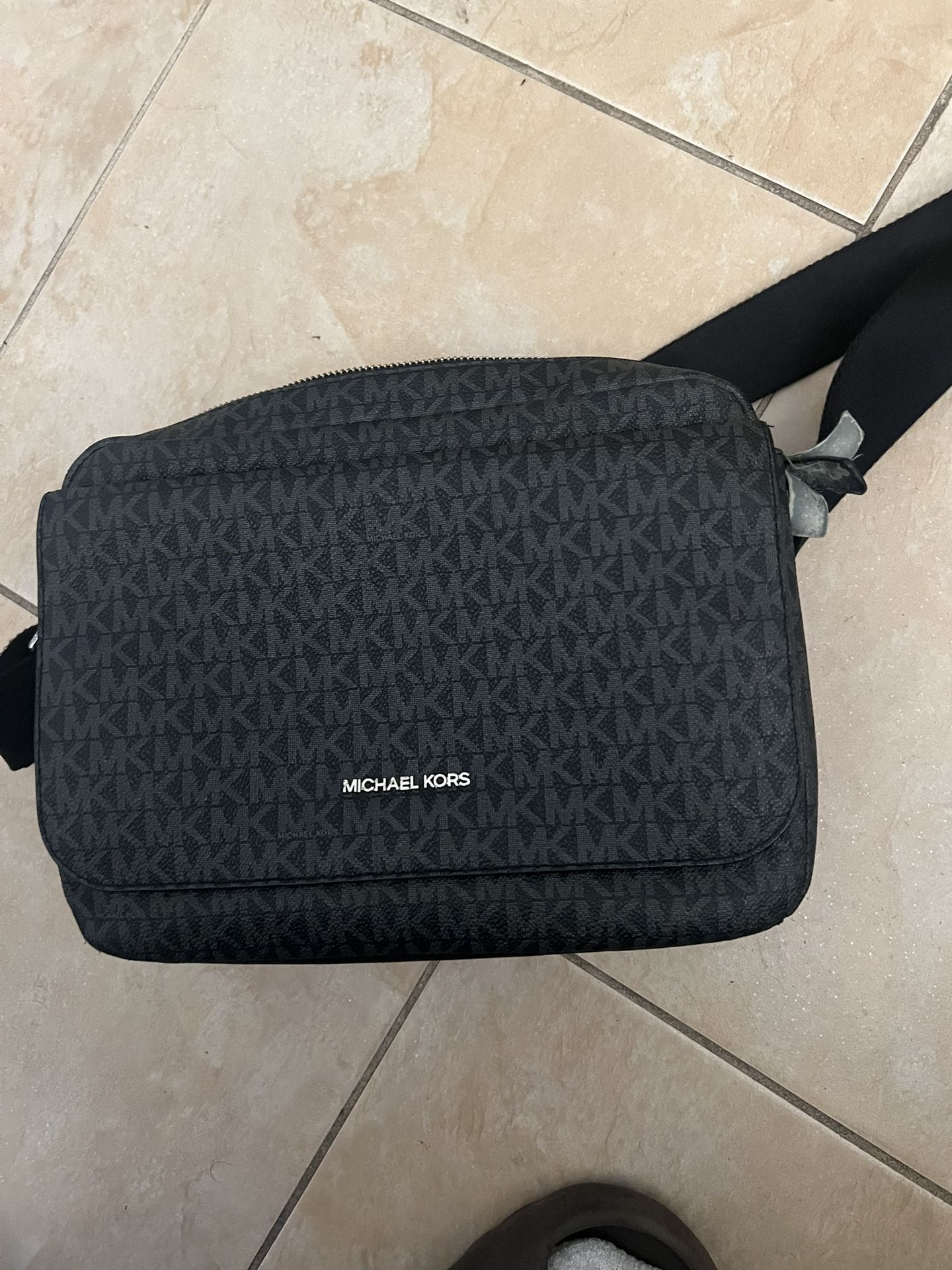 Michael Kors unisex crossbody bag