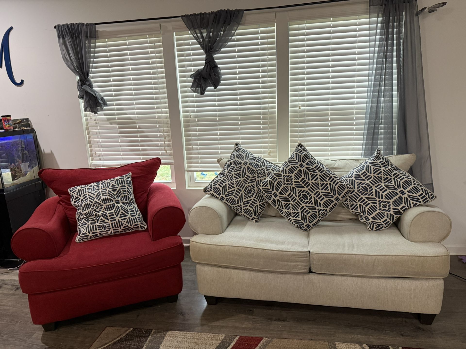 Living Room Furniture, Couch/Loveseat/Chair