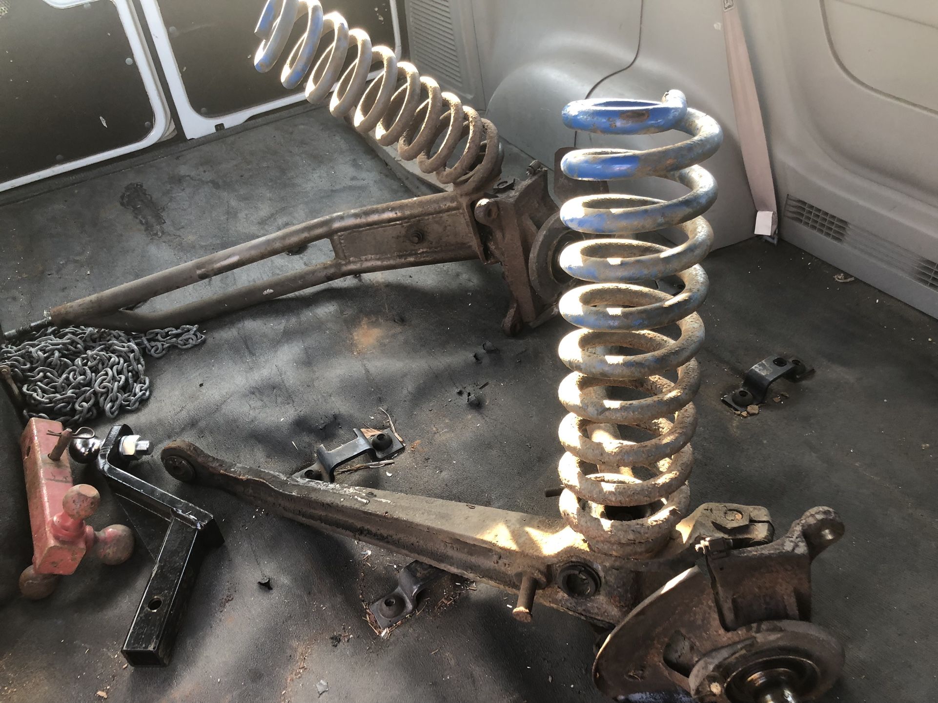 Custom lift for Econoline vans