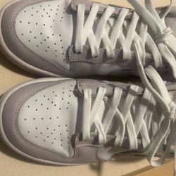 Nike Dunks Size 7 Women’s White And Light Violet